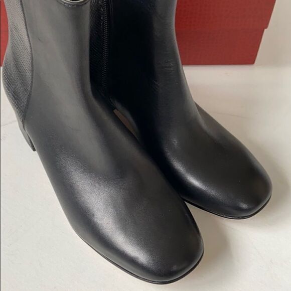Donald J Pliner Womens 9.5 M Black Leather High Heel Pointed  NEW Donald J. Pliner leather boots